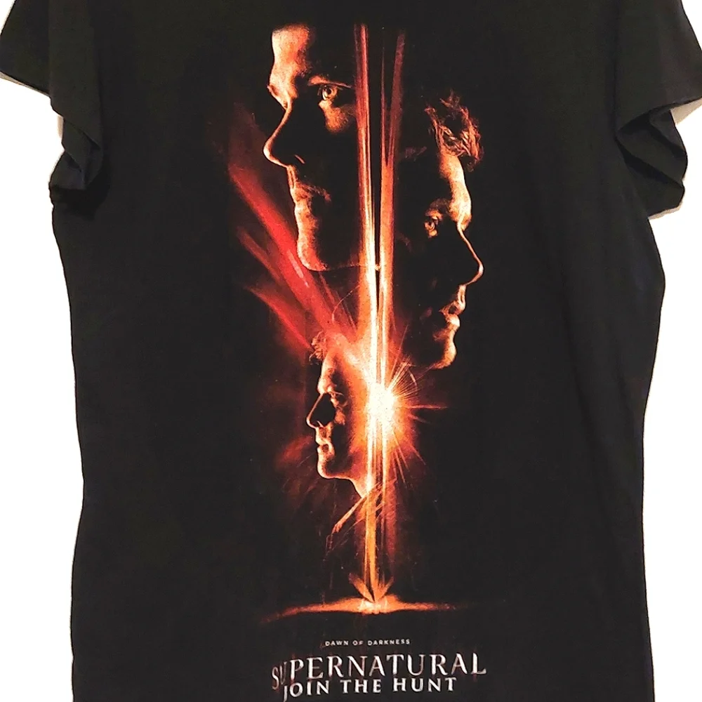 ⚡Supernatural "Join The Hunt" Women's Jr. Black Short Sleeved Graphic Tee EUC XL - Picture 3 of 6